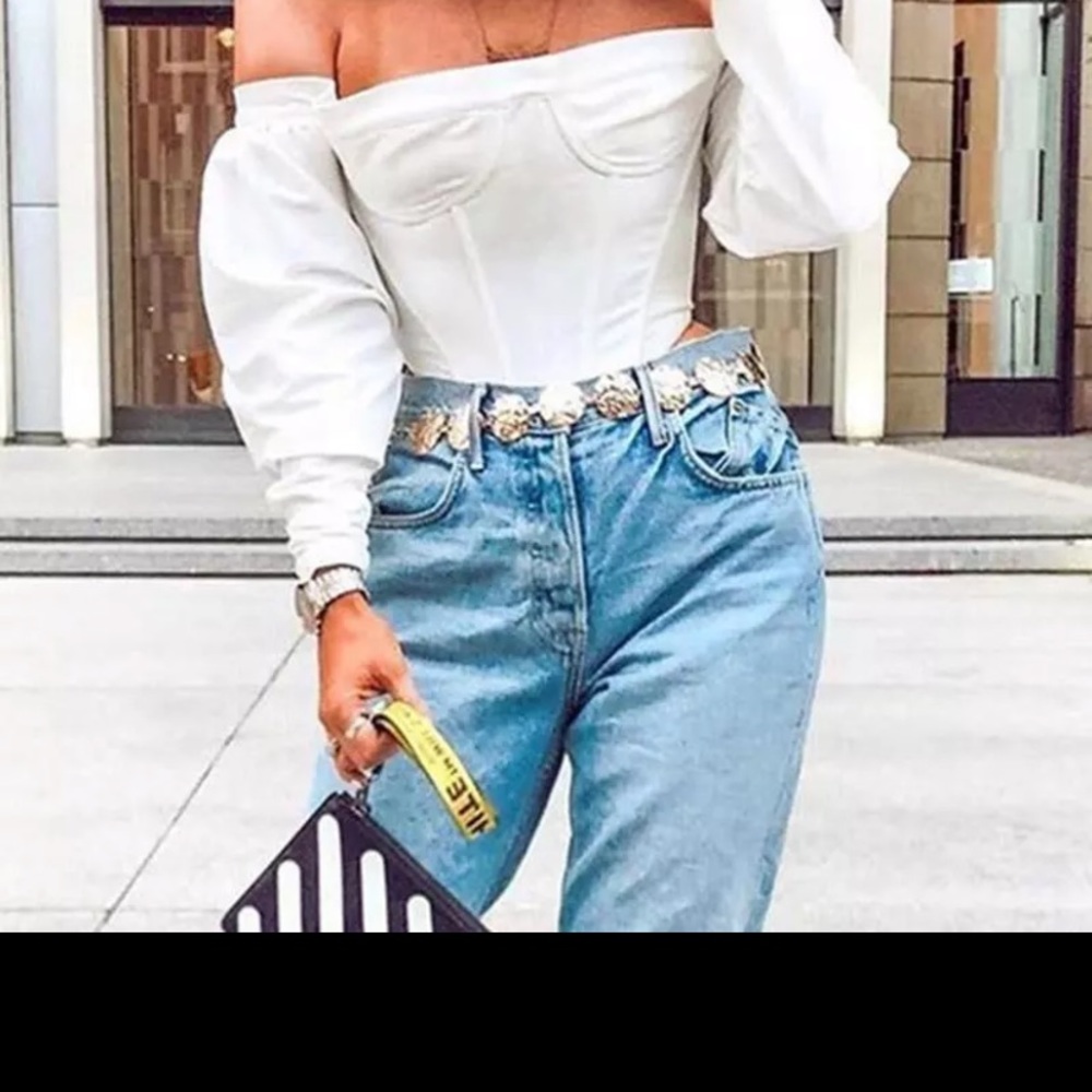 Off should white blouse top - Picture 2 of 3